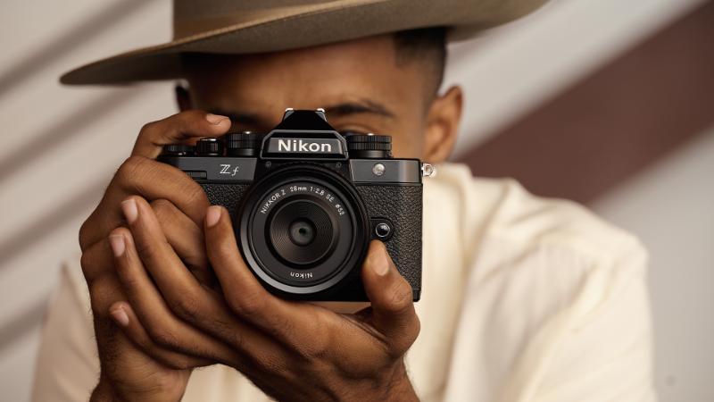 Máy ảnh Nikon ZF