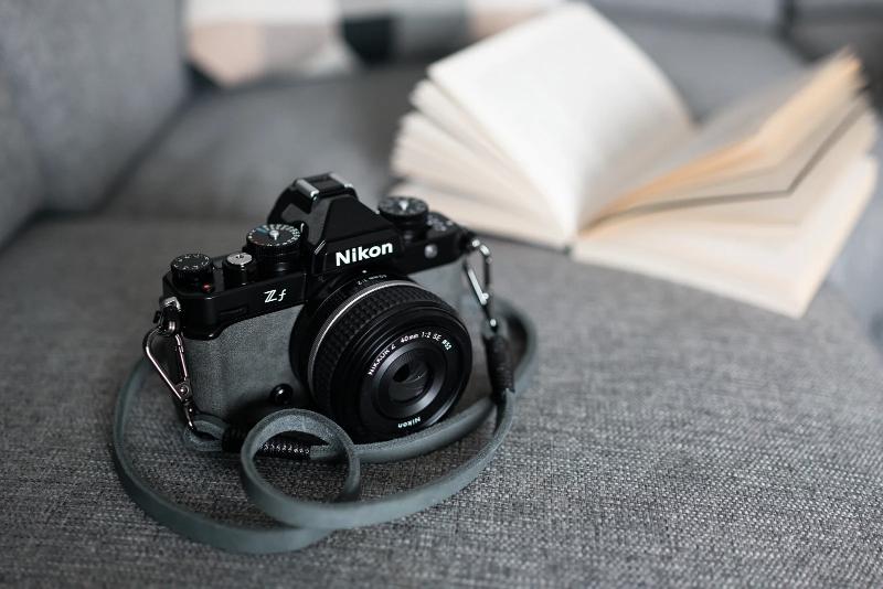 Máy ảnh Nikon ZF