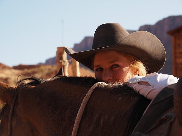 Máy Ảnh Olympus OM-D E-M5 Mark III Máy Ảnh Olympus OM-D E-M5 Mark III