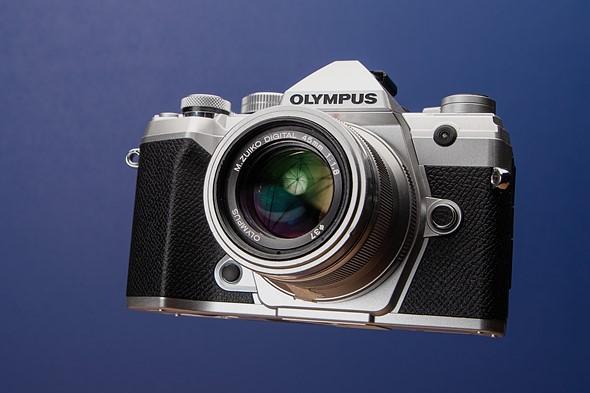 Máy Ảnh Olympus OM-D E-M5 Mark III Máy Ảnh Olympus OM-D E-M5 Mark III