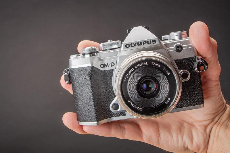 Máy Ảnh Olympus OM-D E-M5 Mark III Máy Ảnh Olympus OM-D E-M5 Mark III