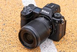 Nikon Z6 Mark III Kèm Lens Z 24-70 mm f/4 S, Mới 100% (Chính Hãng VIC)