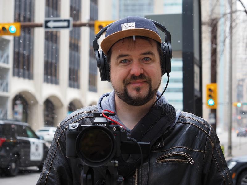 Máy ảnh OM-D E-M10 Mark IV 14-42mm EZ Kit Silver